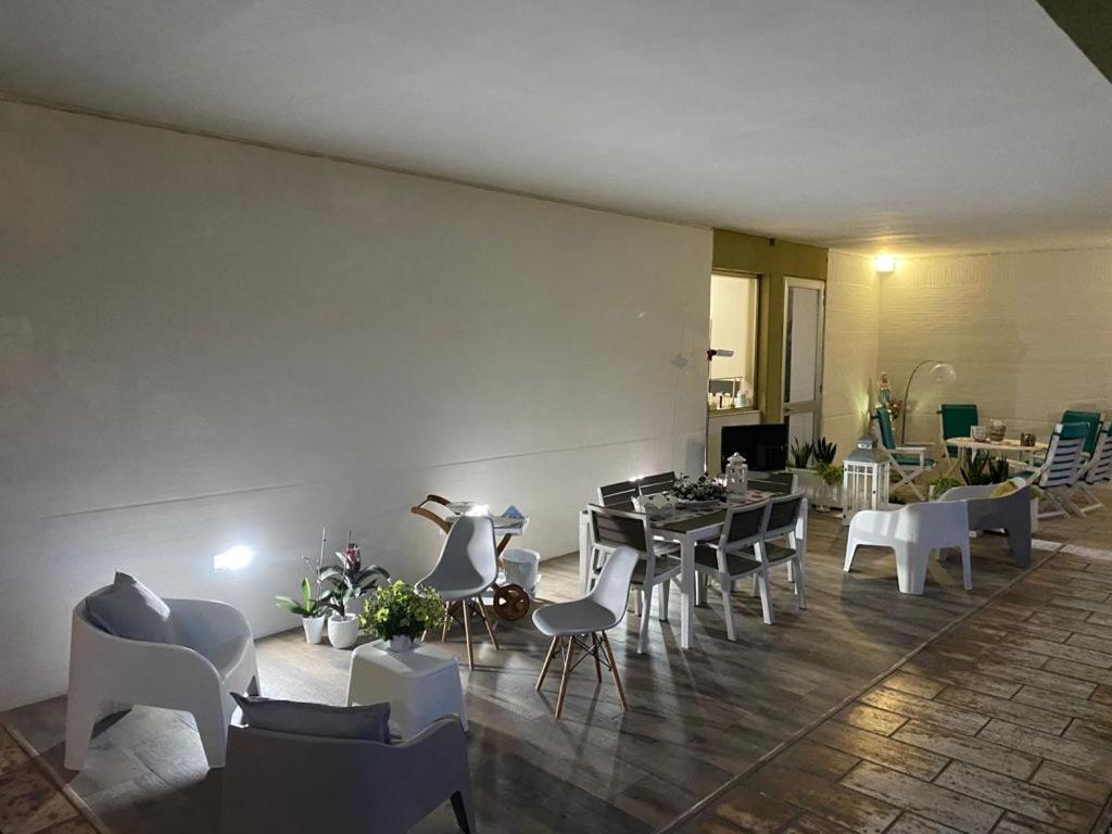 Viro House Panzió Squinzano Kültér fotó