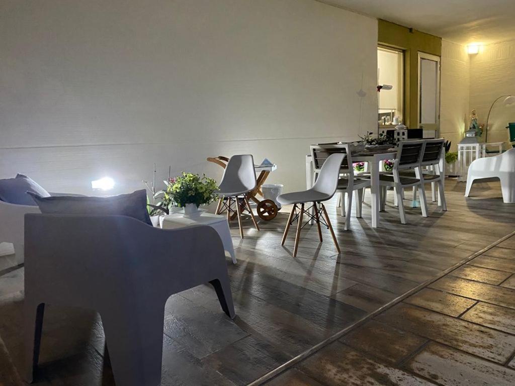 Viro House Panzió Squinzano Kültér fotó