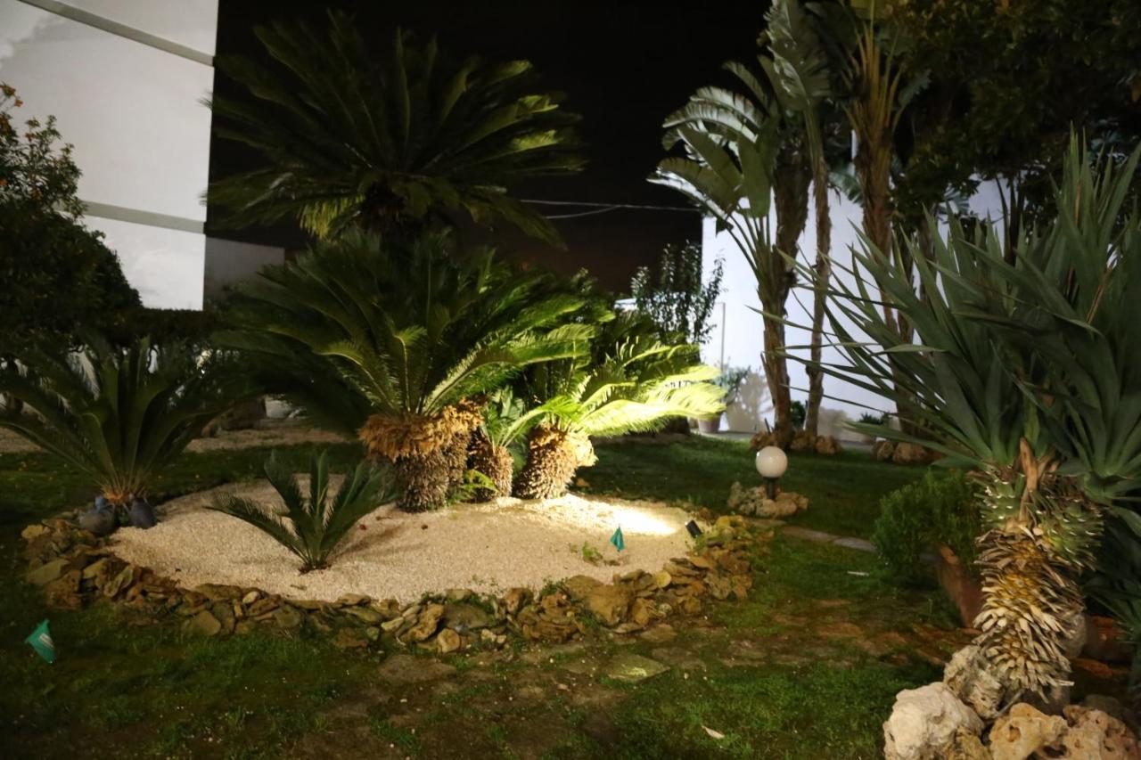 Viro House Panzió Squinzano Kültér fotó