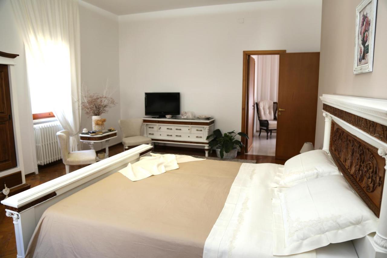 Viro House Panzió Squinzano Kültér fotó