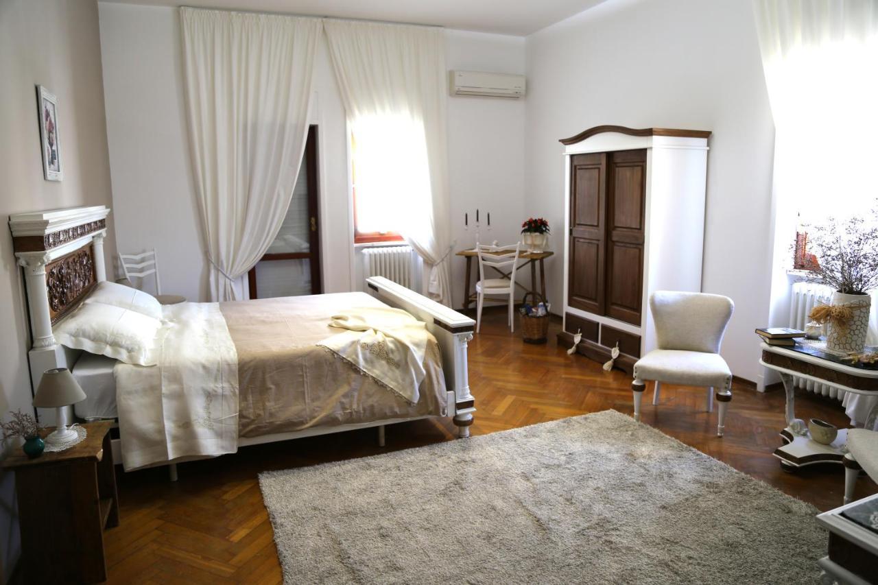 Viro House Panzió Squinzano Kültér fotó